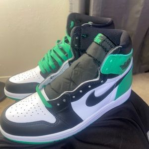Jordan lucky green 1s
